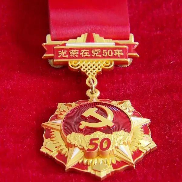 冬天艾灸不容易但是手脚冰凉,给你两个容易艾灸到的穴位